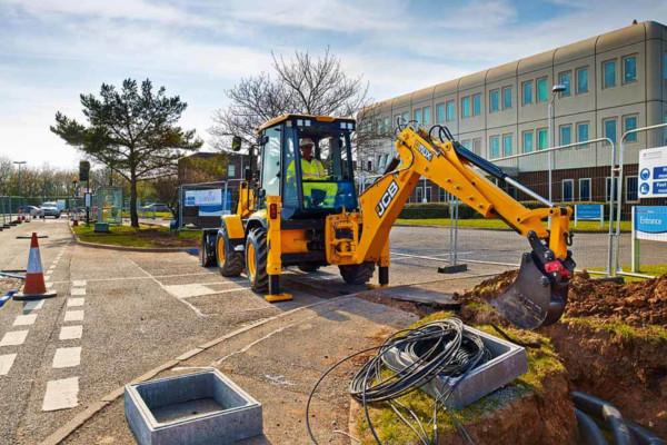 3CX COMPACT BACKHOE