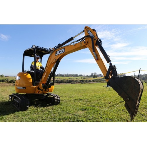 8025 ZTS MINI EXCAVATOR  